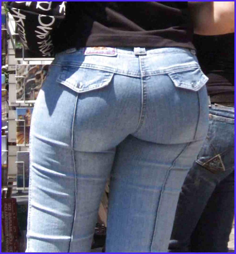 25P Big candid booty bubble butts