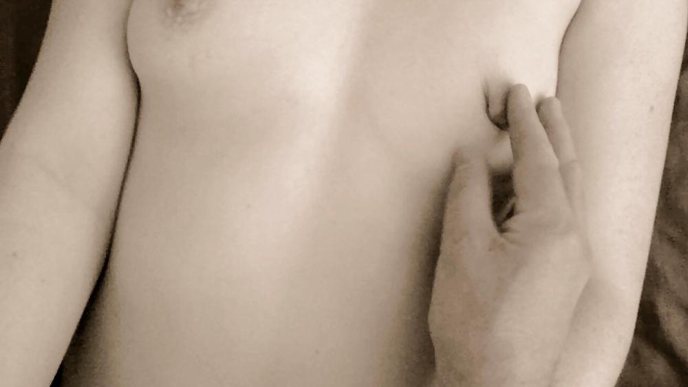 18P Erotic Wife Art 2