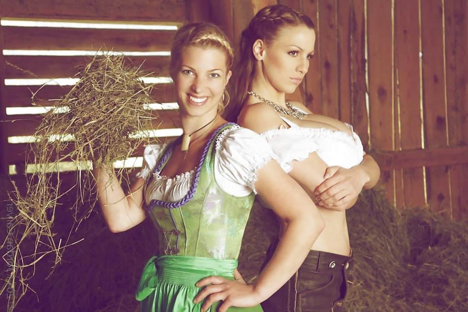 19P Facebook Big Boobs Girls 
