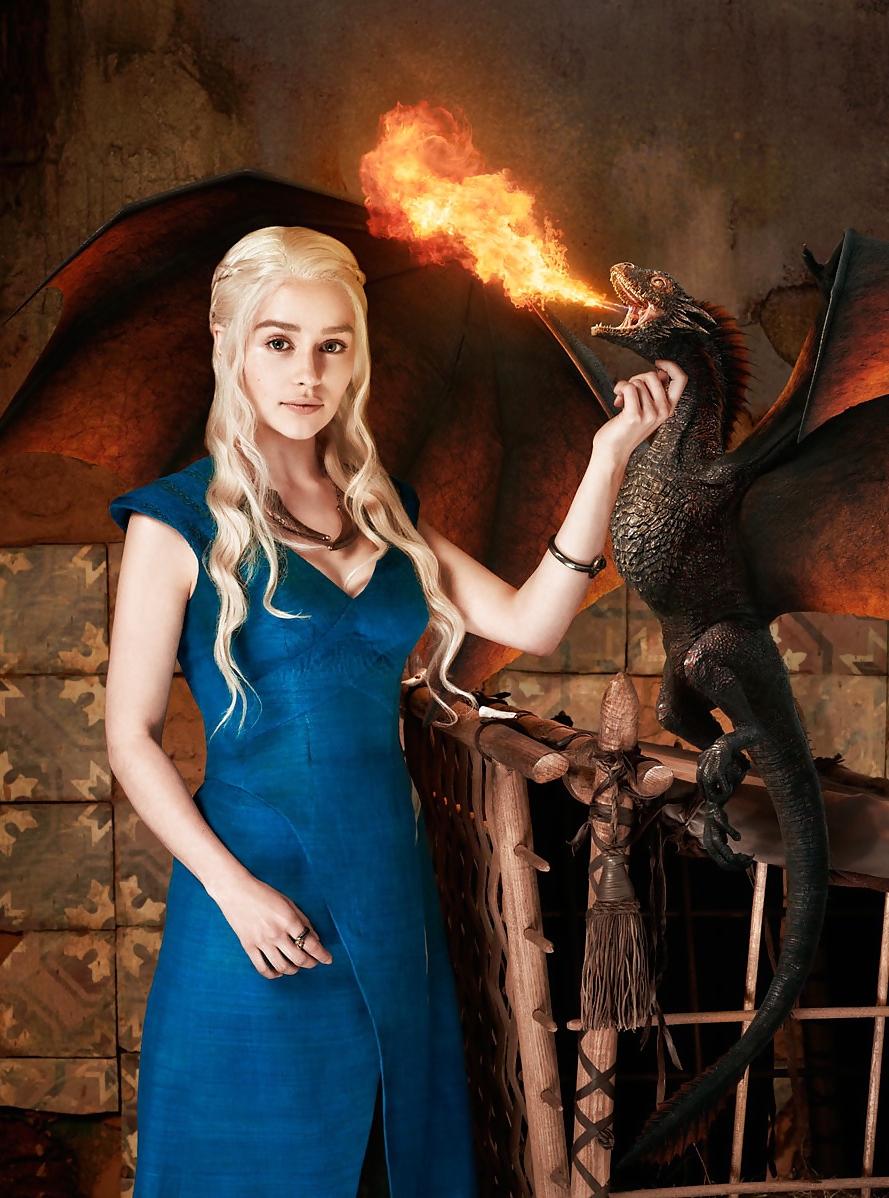 25P Emilia Clarke collection