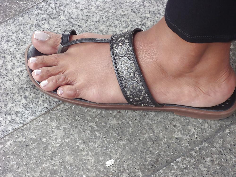 25P Street feet 2