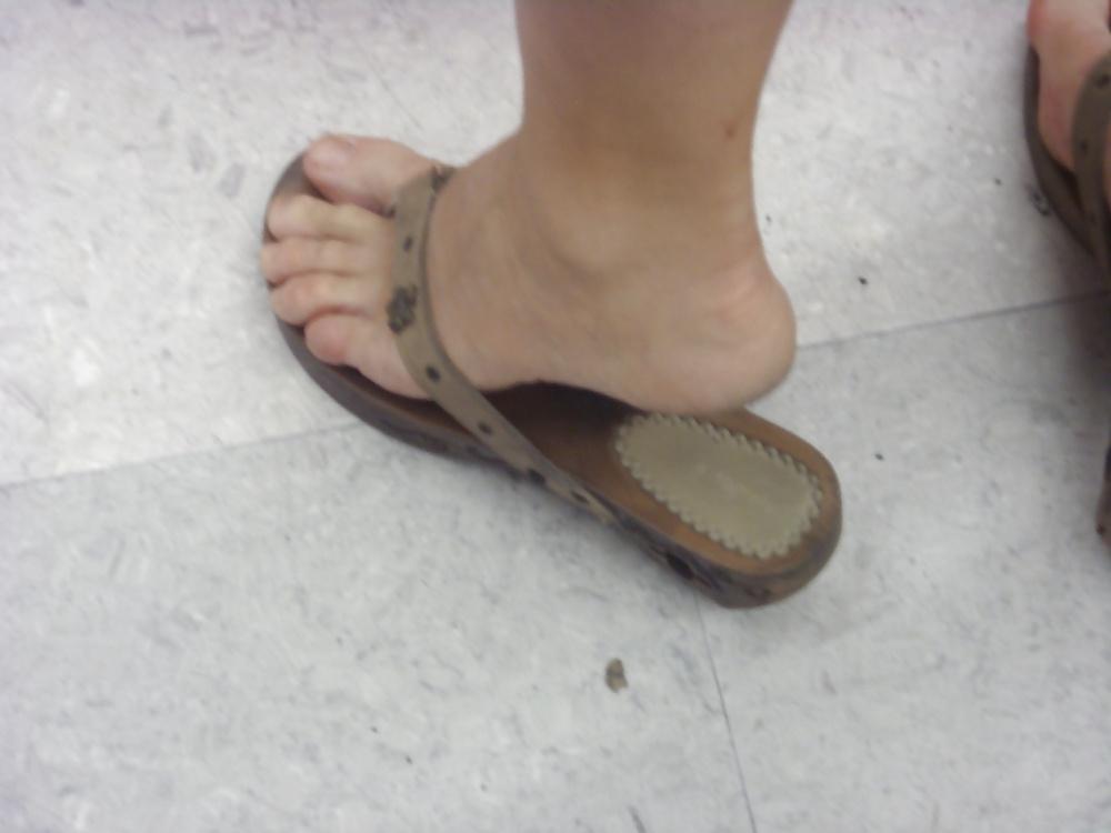 25P Street feet 2