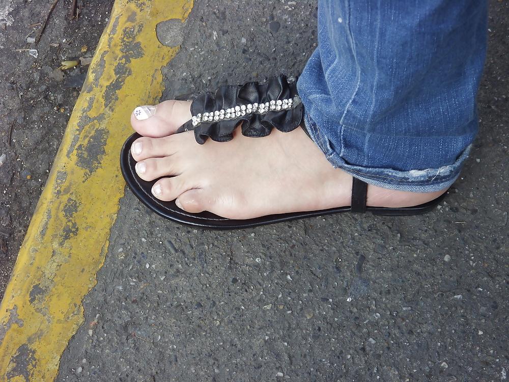 25P Street feet 2