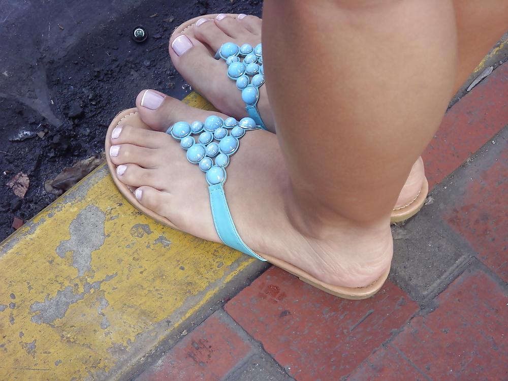 25P Street feet 2