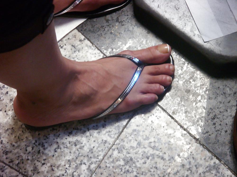 25P Street feet 2