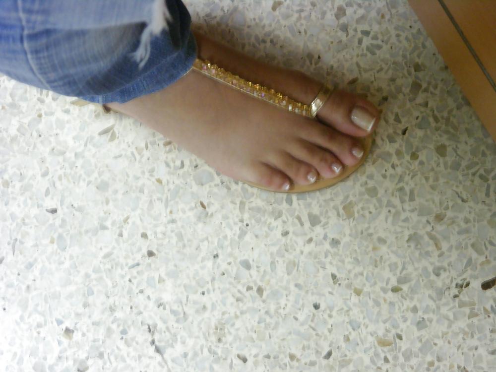 25P Street feet 2