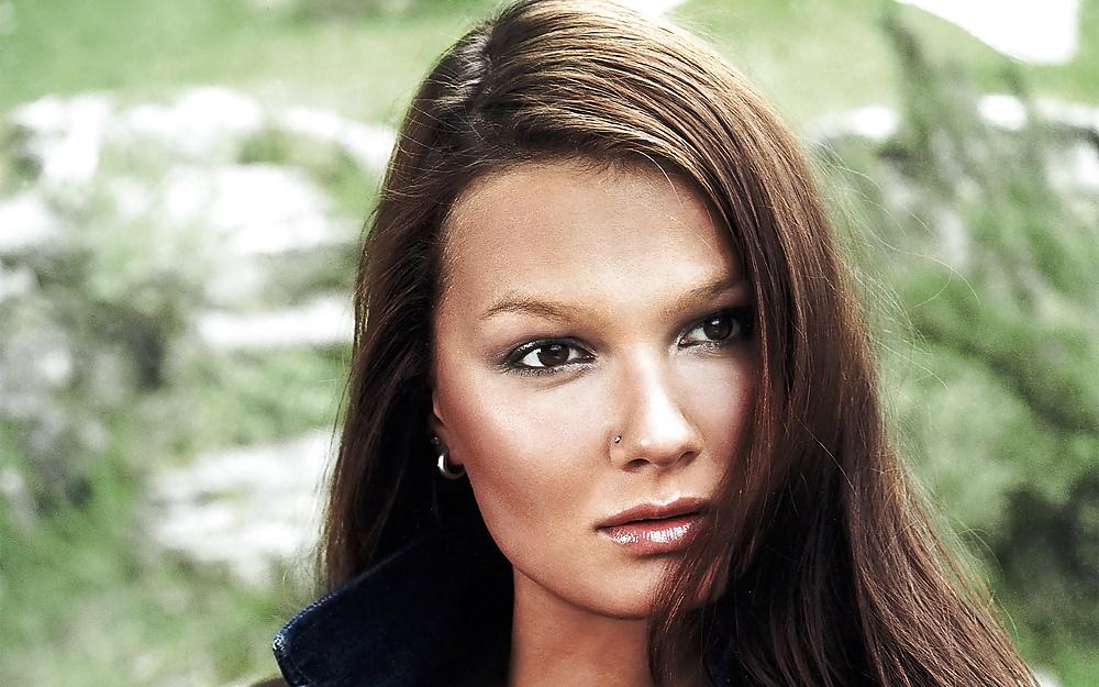 25P Franziska Van Almsick-German Goddess