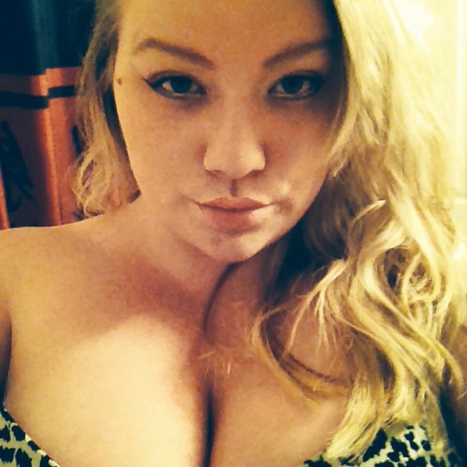 16P Big boobs from the United States