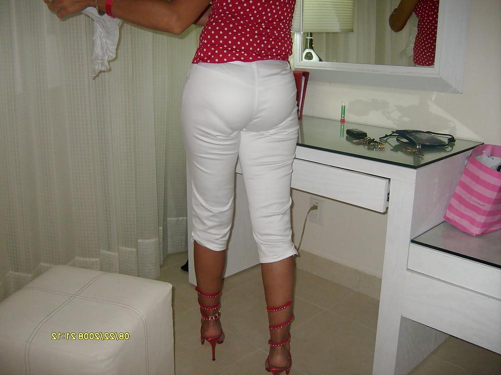 12P Latine milf swinger wife