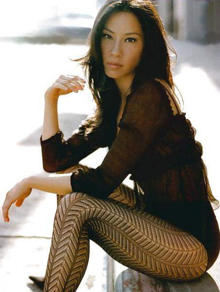 25P Celebrities in nylon - anybody wants?