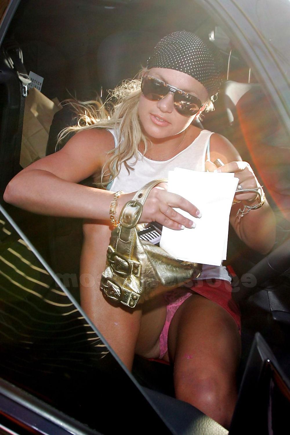 25P More Celebrities Oops!!