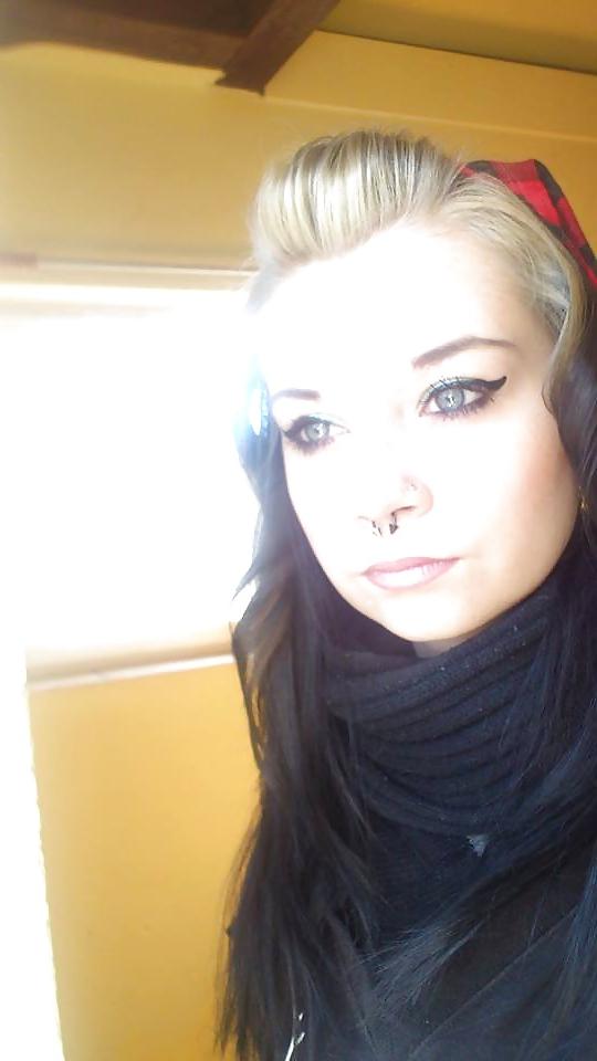25P Sexy german teens and milfs - please comment