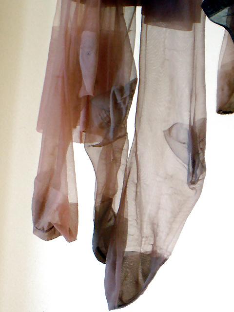25P The Worn Stockings of Madam and me in SUSPENSION