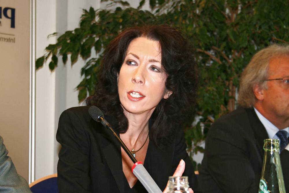 16P Andrea Titz-Hot German MILF