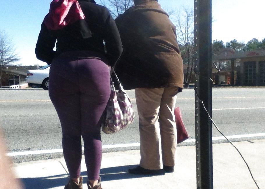 25P BOOTY BOOTY Candids