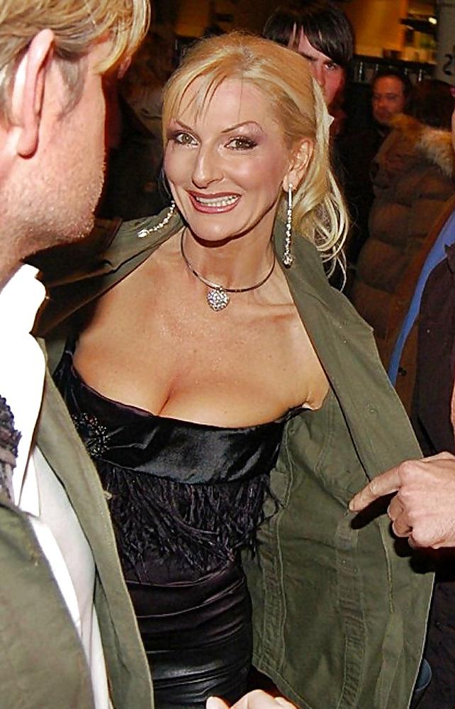 20P Desiree Nick German Mature Celeb