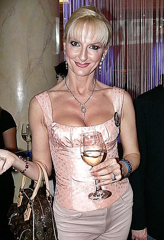 20P Desiree Nick German Mature Celeb