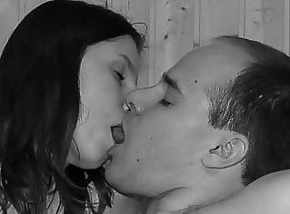 25P Erotic Sensual Kisses in Black&White - Session 1