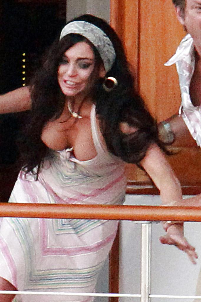 25P Celebs oops 40