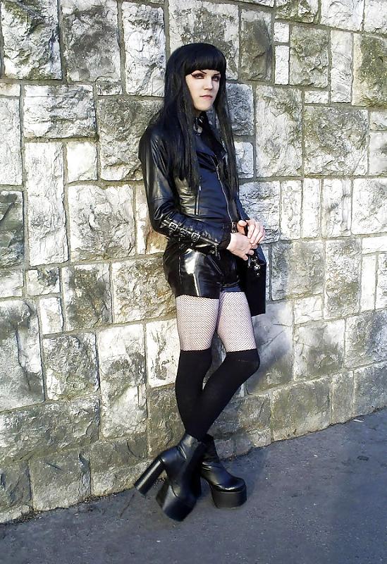 25P Shemales crossdressing transsexual 17