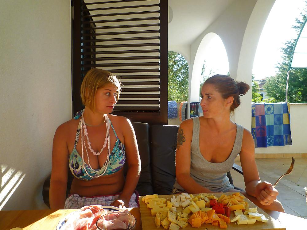 25P Friends on Vacation - Part 2