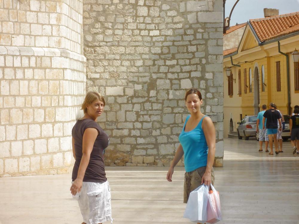 25P Friends on Vacation - Part 2