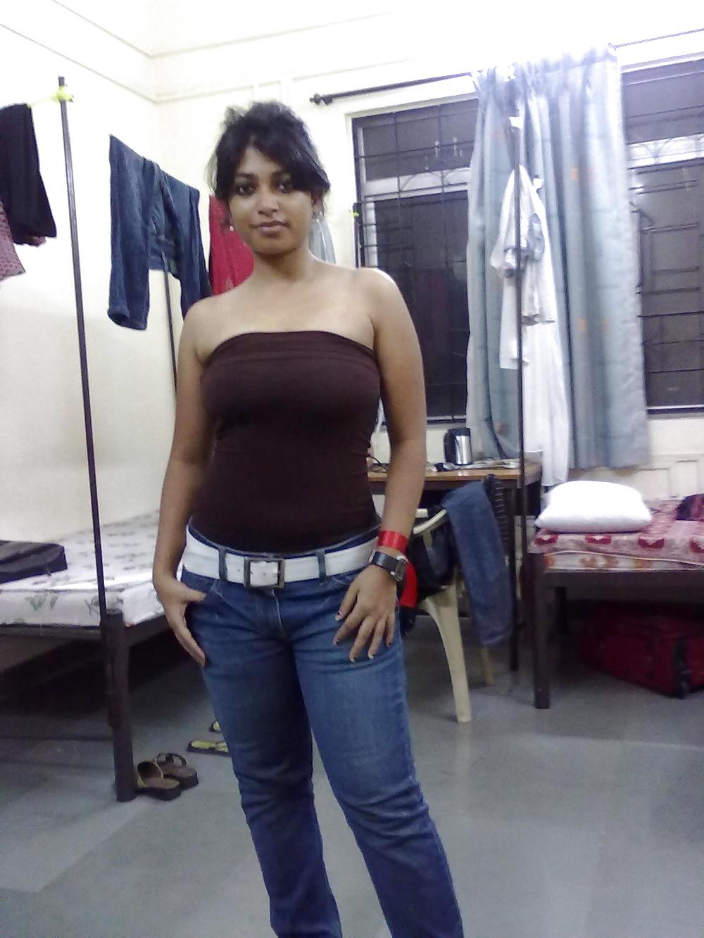 15P Hot Indian Desi Babes 