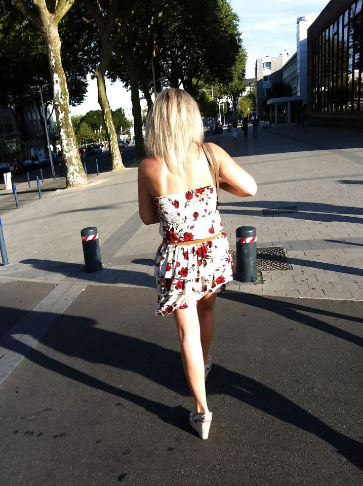 23P Sexy mature mom from facebook with great legs and tits