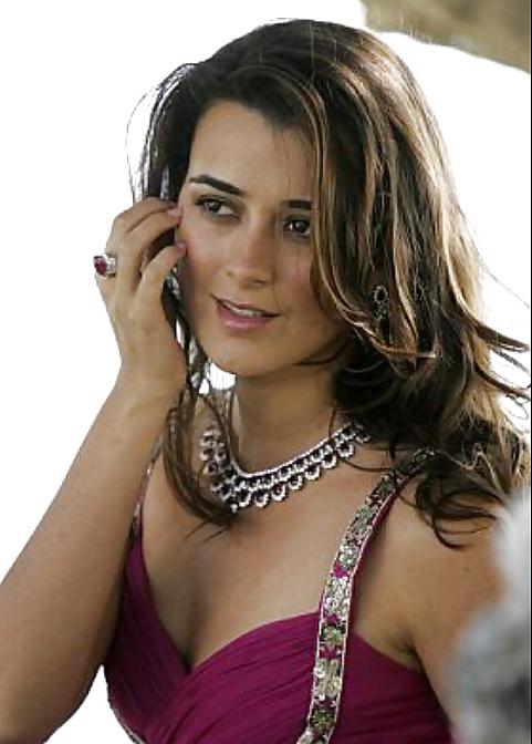 25P Cote de Pablo - sexy Latina babe!