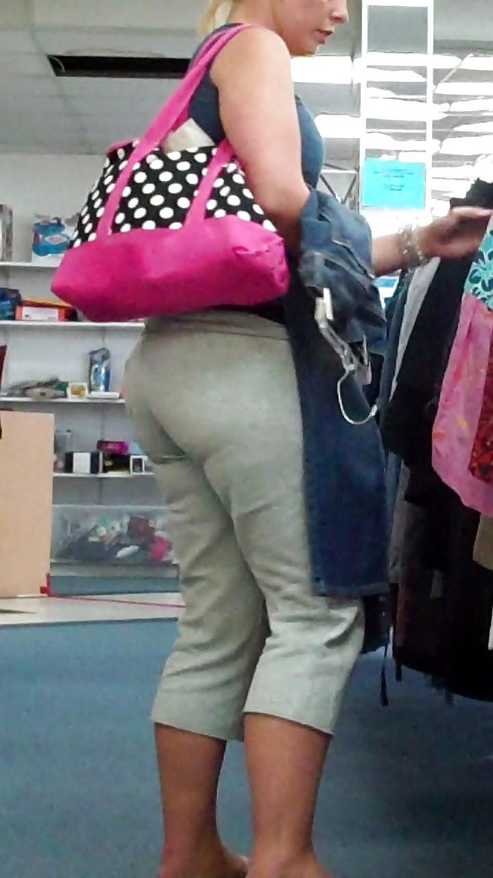 10P Heiße MILF-Hintern
