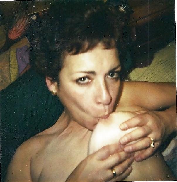 10P MILF Blowjob & Ball Sucking