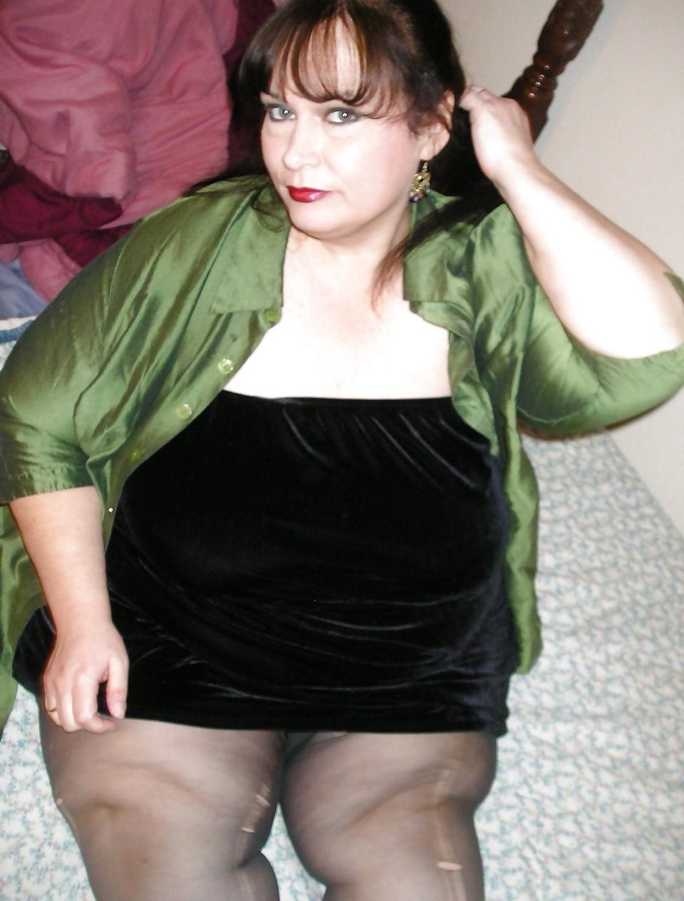 25P Fabulous SSBBW! (Green Blouse & Stockings)
