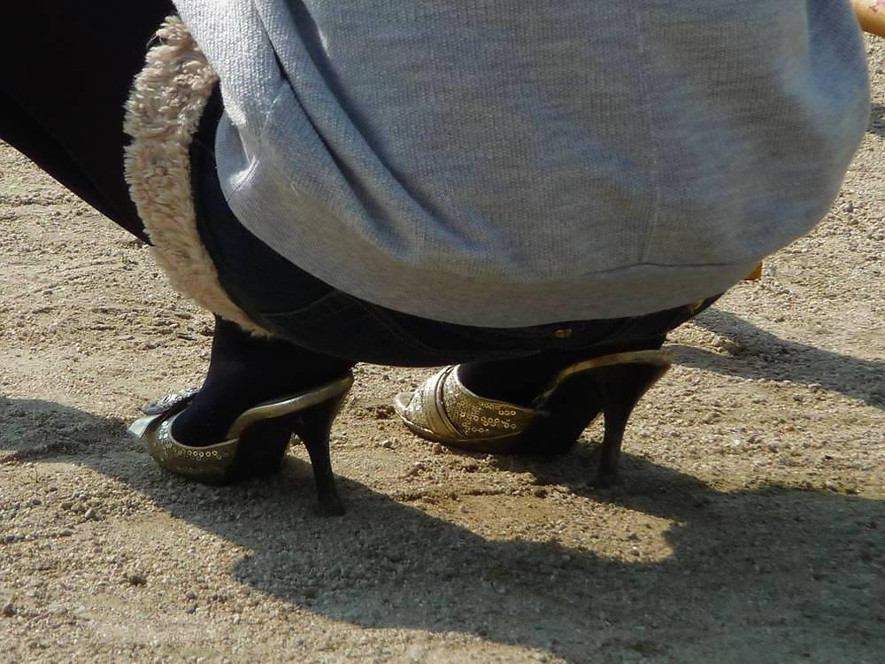 13P Japanese Candids - Feet on the Street 21