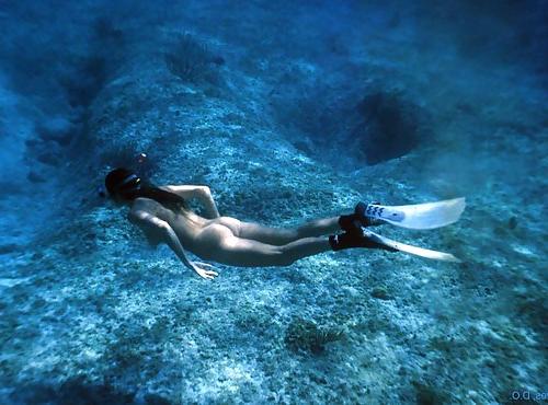 25P Erotic Lust under Water - Session 1