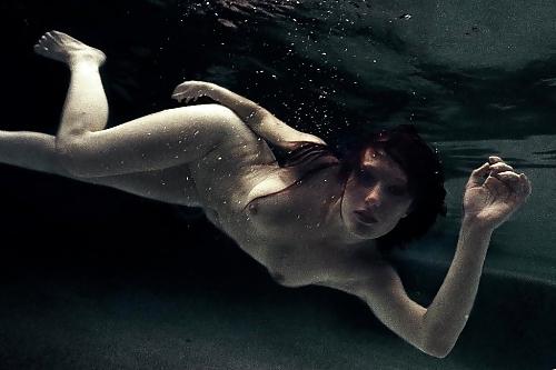 25P Erotic Lust under Water - Session 1