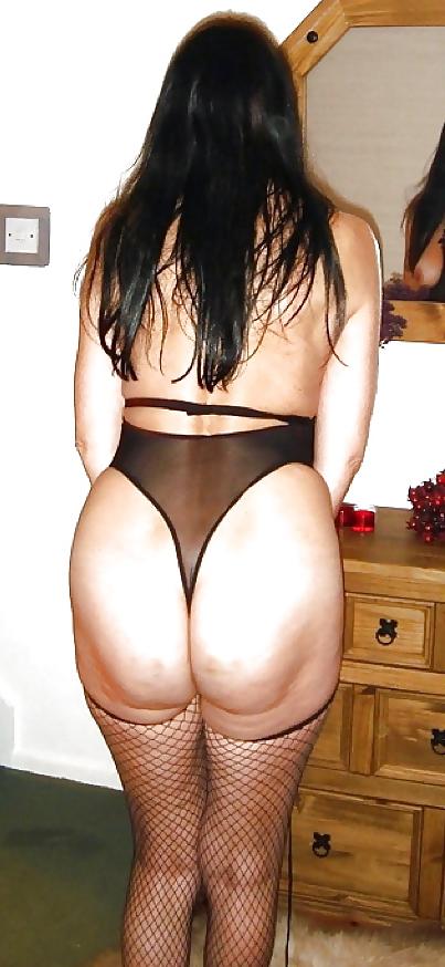 16P SPD262 BAD Lady 54 Mature Booty