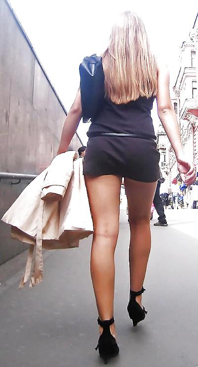 11P Voyeur Street