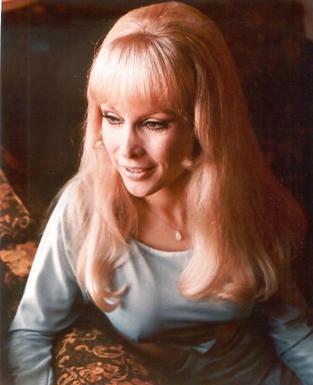 25P Barbara Eden