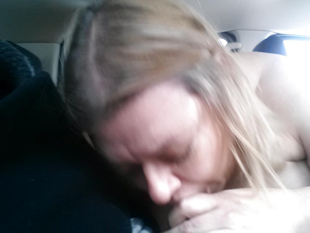24P She Scheduled A Parking Lot BJ With A Stranger