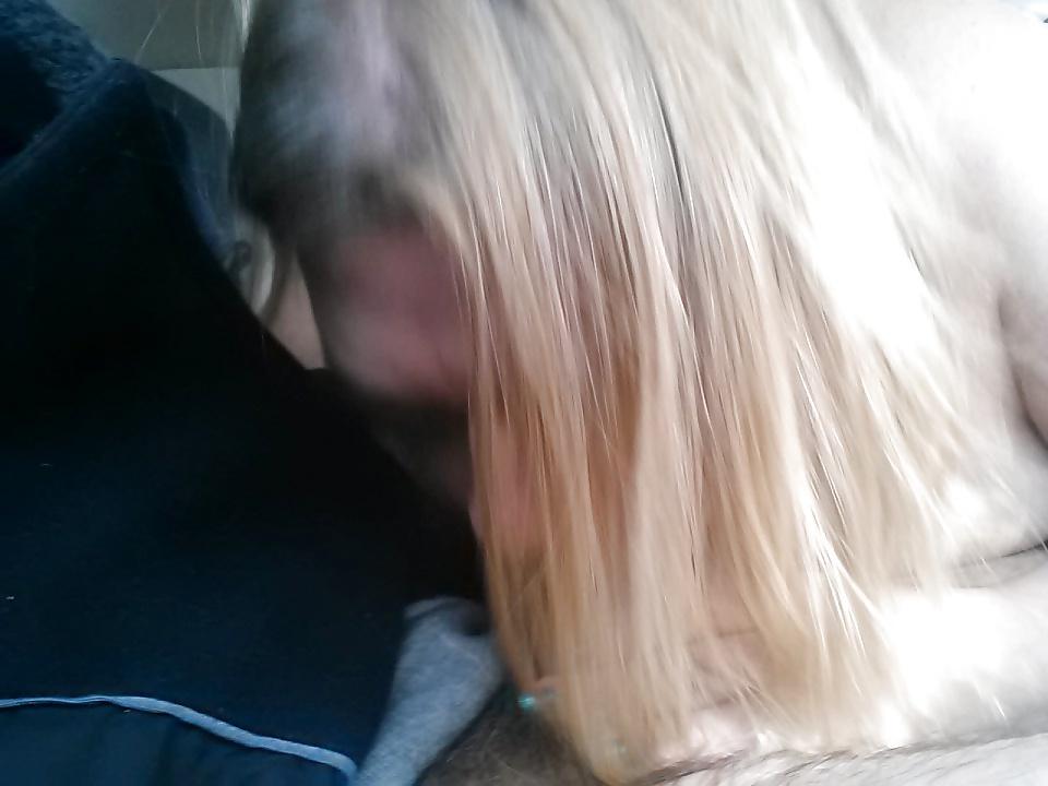 24P She Scheduled A Parking Lot BJ With A Stranger