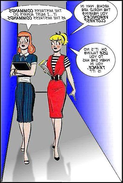 20P Crossdressing  Archie