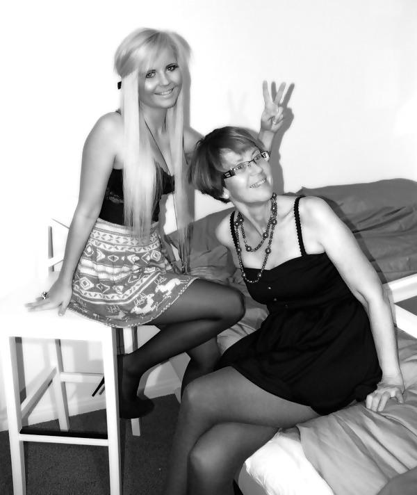 25P Norwegian Chicks