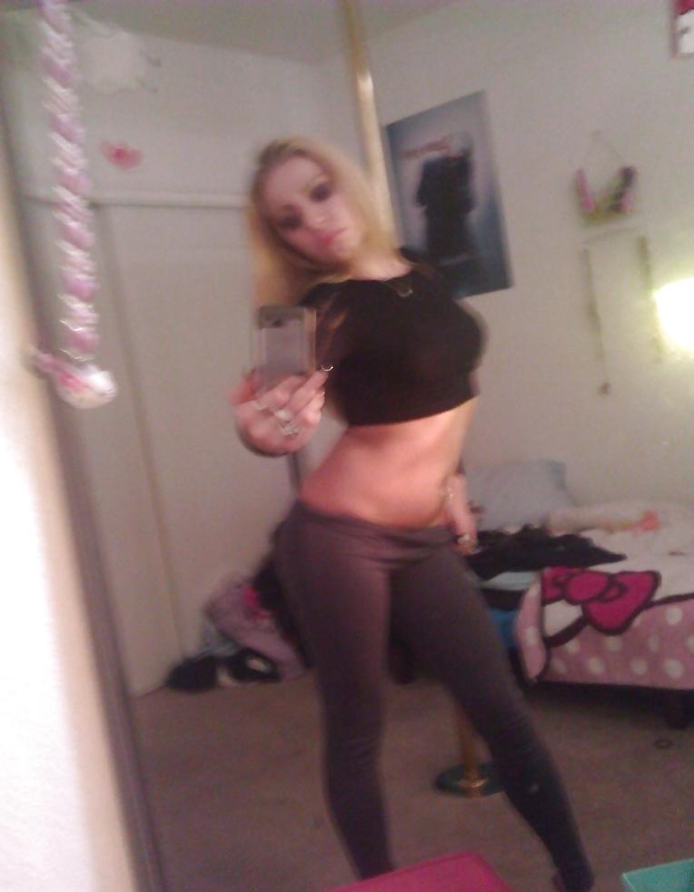 25P Sexy White Stripper