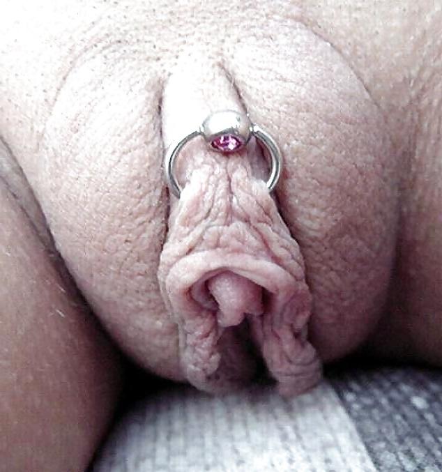 25P Hot And Wet Pussy 