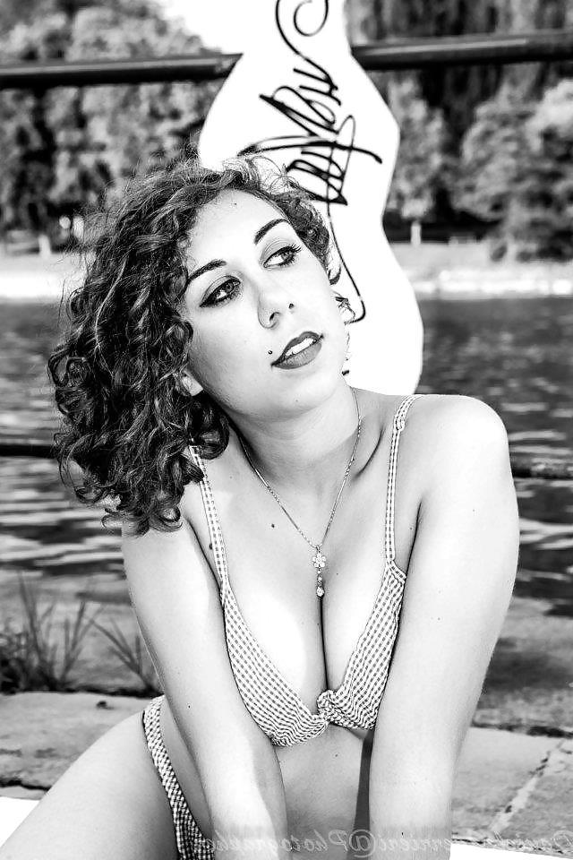 25P Italian Big Boobs Young Girl 