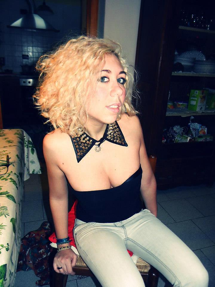 25P Italian Big Boobs Young Girl 