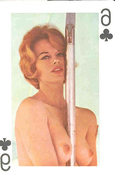 25P Vintage erotic playing cards (unfortunately incomplete)