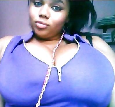 25P Brazilian Big Boobs Girl