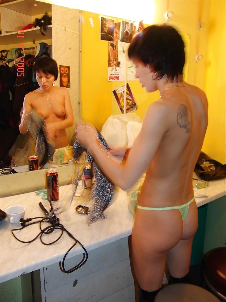 25P Sneaky backstage