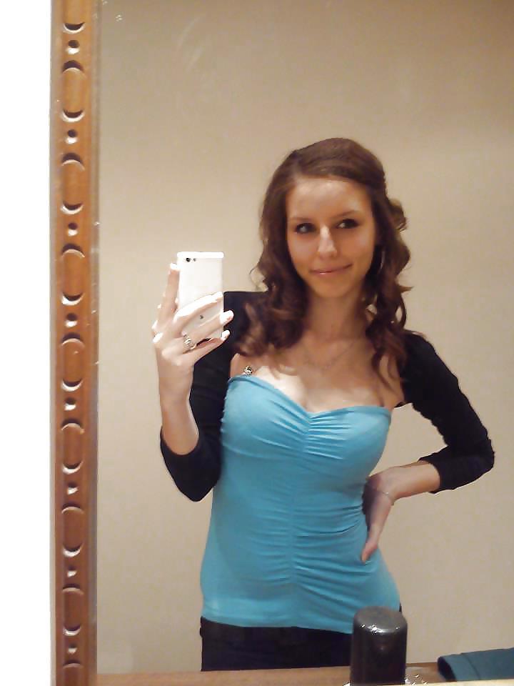 25P Hot dressed Babes